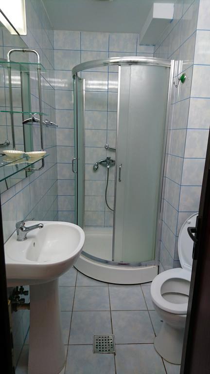 Hotel Pui De Urs Bükreş Dış mekan fotoğraf